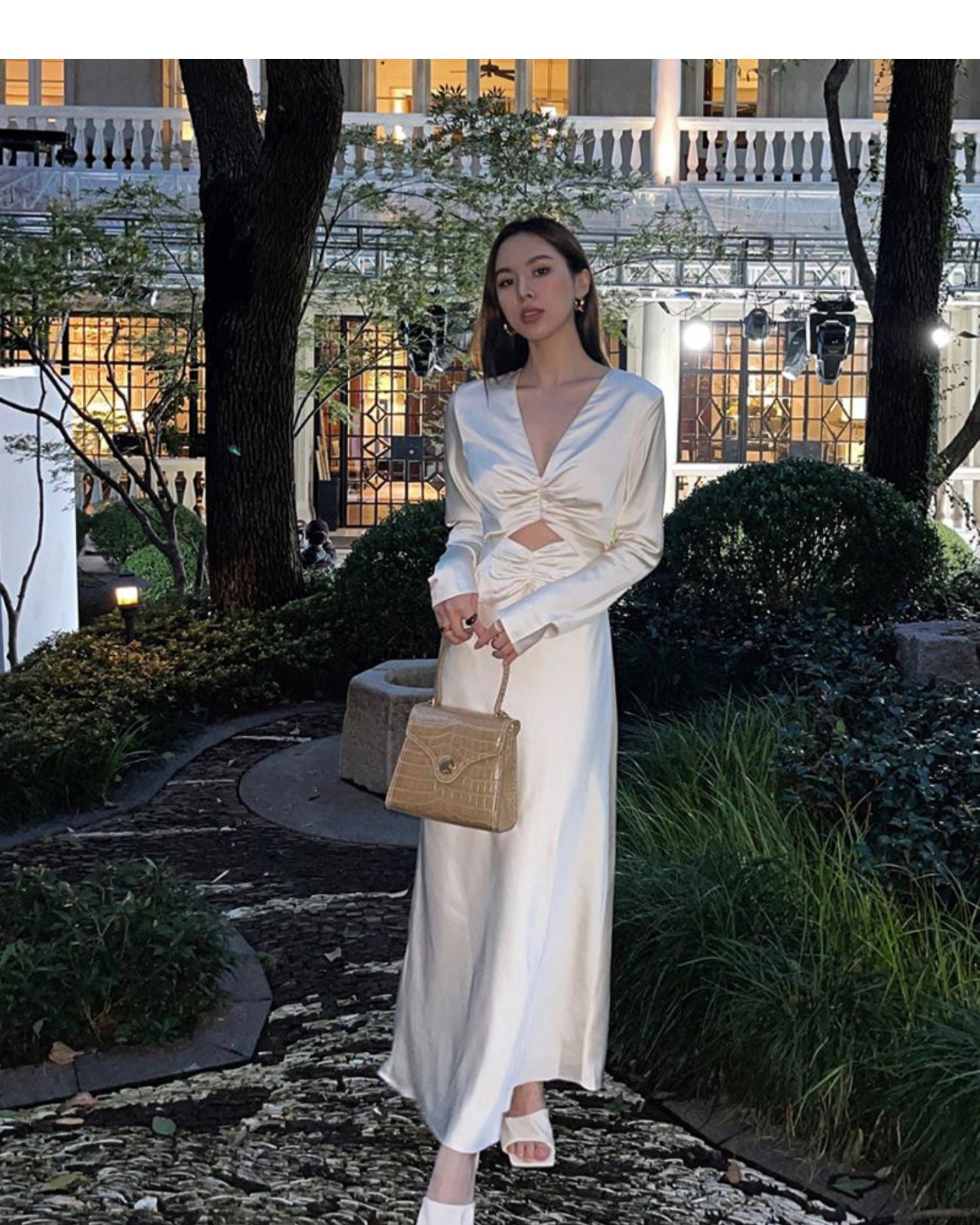 Casual Vintage Silk Wedding Dress with Long Sleeve - DollyGown