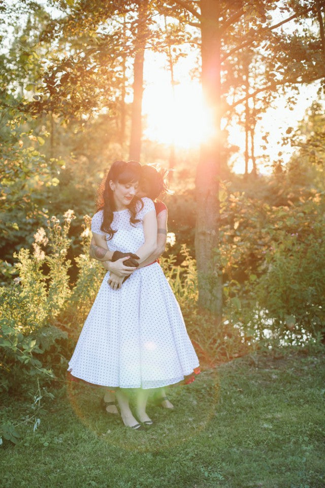 Country Style Vintage Cap Sleeves Chiffon Tea Length Wedding Dress with Black Polka Dots,20110227-Dolly Gown