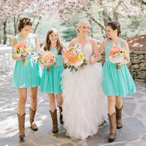 Country Mint Lace Top Chiffon Short Bridesmaid Dresses with Cowboy Boots