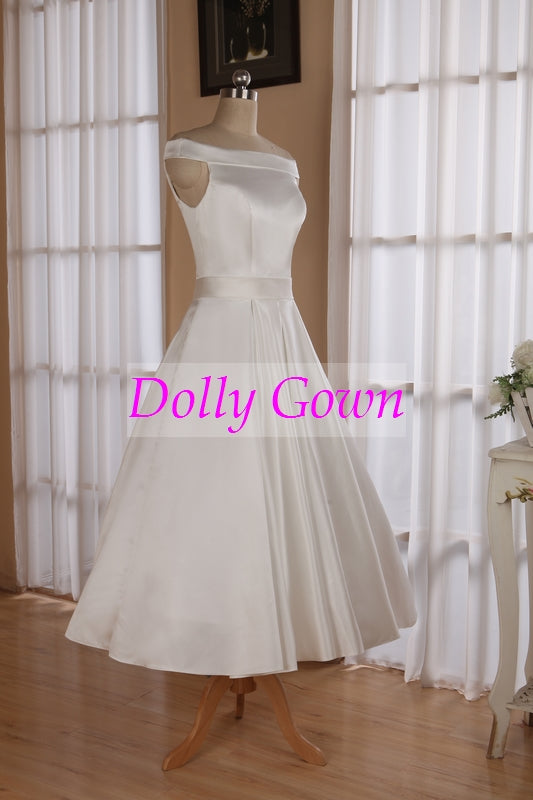 1950's Vintage Style Simple Off Shoulders Tea Length Wedding Dress with Box Pleats Waitline 1950's Vintage Style Simple Off Shoulders Tea Length Wedding Dress with Box Pleats Waitline