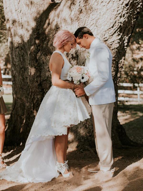 Modern Halter Two Piece Bridal Separates Wedding Dress with Lace Hi-Lo Skirt Modern Halter Two Piece Bridal Separates Wedding Dress with Lace Hi-Lo Skirt