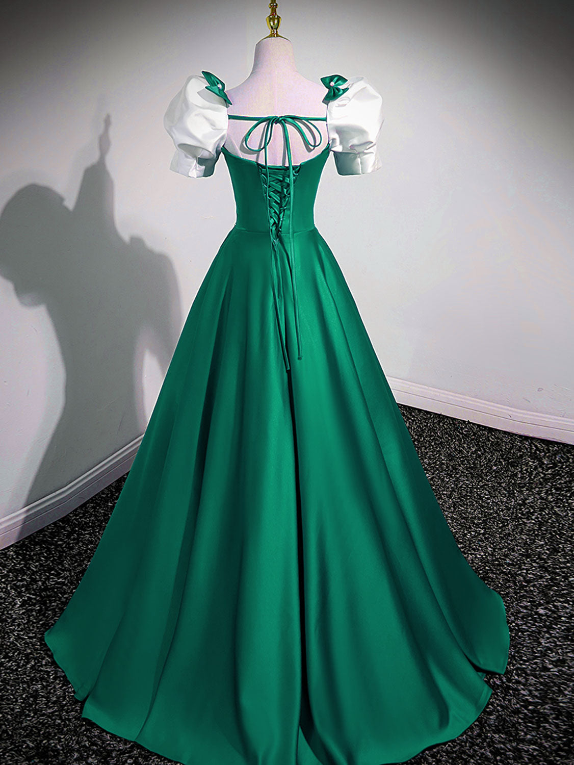 Emerald Green Square Neck A-line Maxi Prom Dress Emerald Green Square Neck A-line Maxi Prom Dress