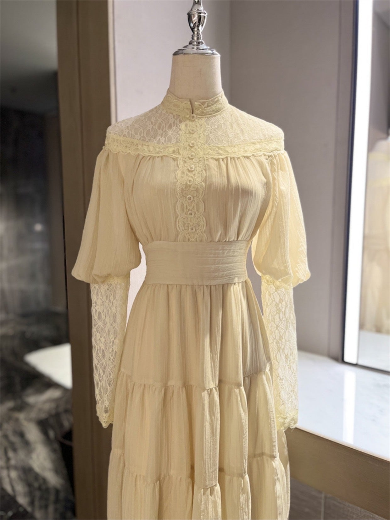 Old Fashioned Vintage Maxi Dress with Long Sleeves - DollyGown