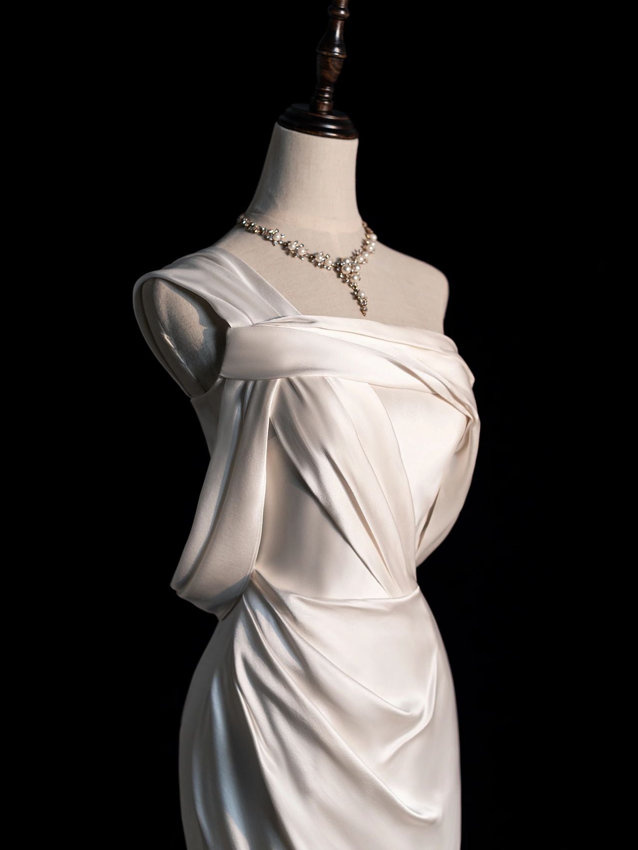 Simple Dupion Silk Mermaid Wedding Dress Simple Dupion Silk Mermaid Wedding Dress