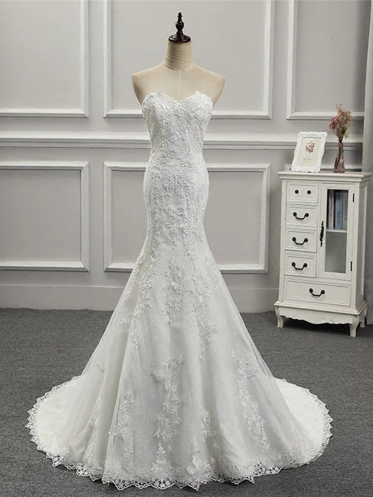 Sweetheart Fit and Flare Lace Wedding Dress Mermaid Strapless Bridal Gown for Curvy Brides #21011203