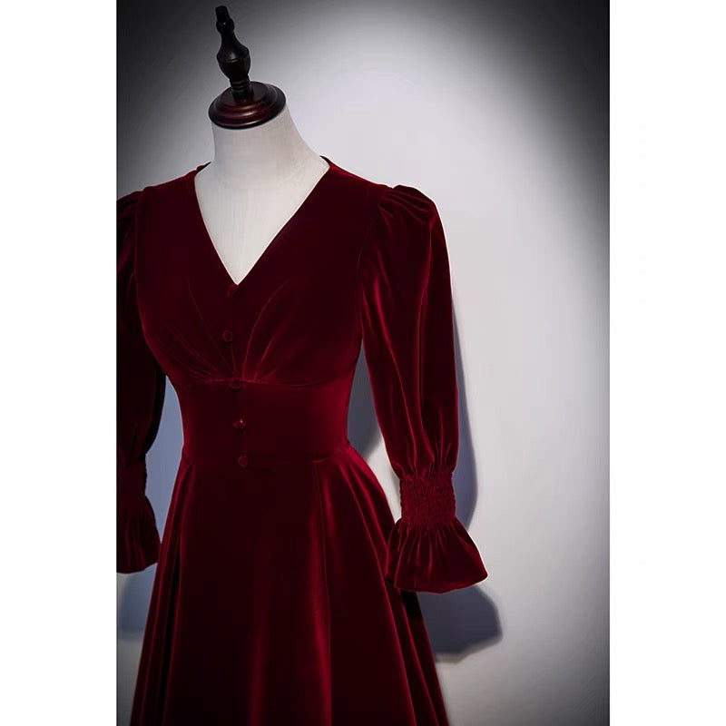 Vintage Long Sleeve Burgundy Velvet Prom Dress -DollyGown