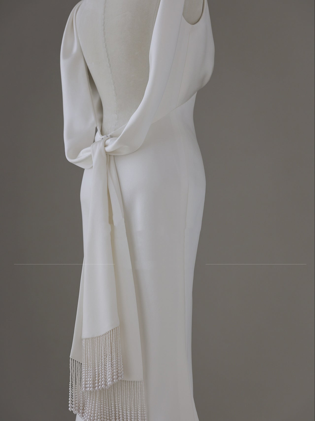 Vintage Sheath Silk Wedding Dress with Long Sleeves - DollyGown