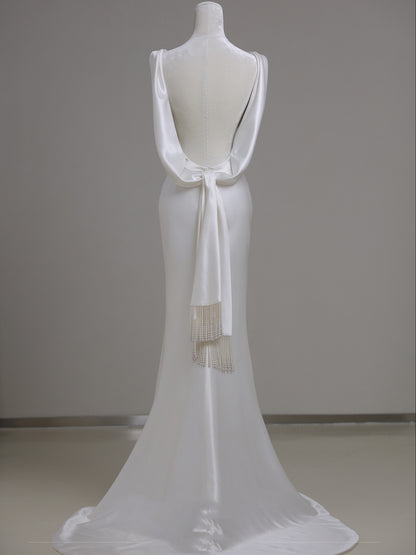 Vintage Sheath Silk Wedding Dress with Long Sleeves - DollyGown