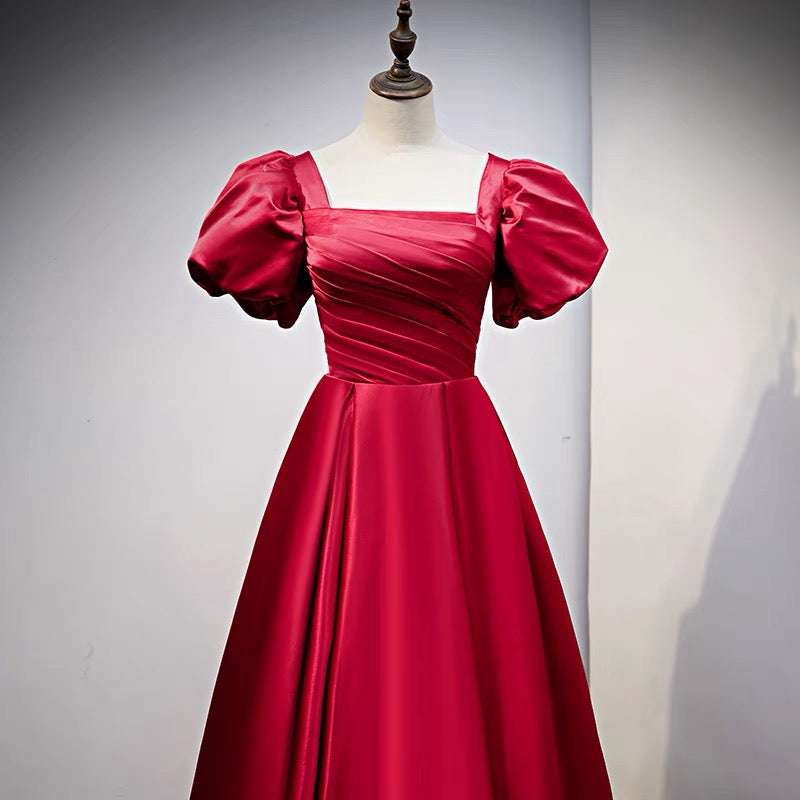 Vintage inspired Red Short Bridesmaid Dress with Sleeves - DollyGown