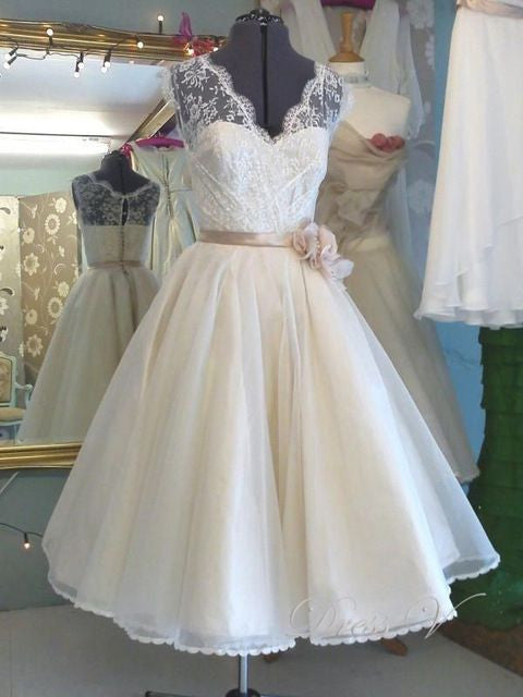 Tea Length Antique Wedding Dress 1950's Vintage Wedding Dress Retro Wedding Dress WS043